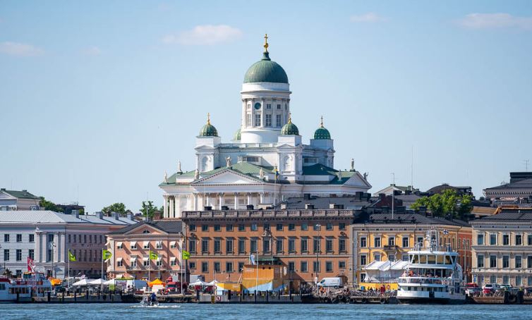 MAGYARORSZÁG NAGYKÖVETSÉGE HELSINKI